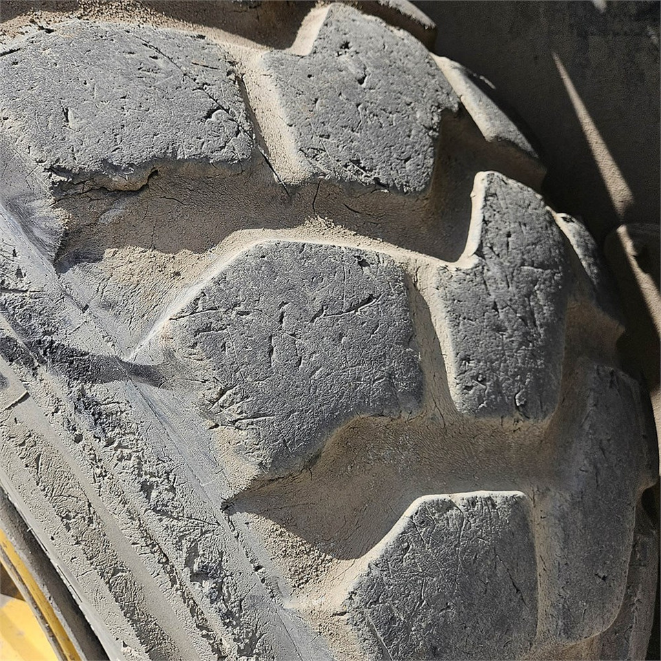 Chargeuse sur pneus Komatsu WA400 - 5H