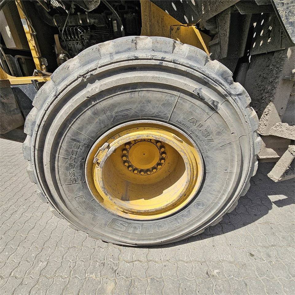 Chargeuse sur pneus Komatsu WA400 - 5H