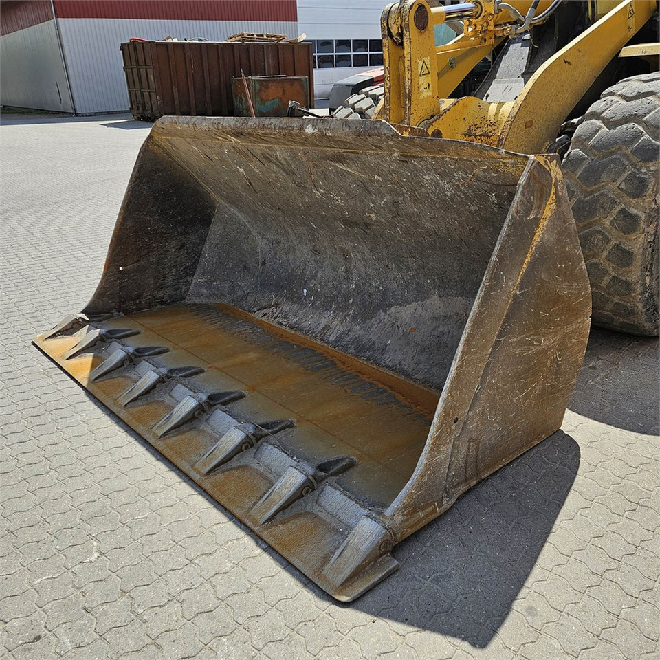 Chargeuse sur pneus Komatsu WA400 - 5H