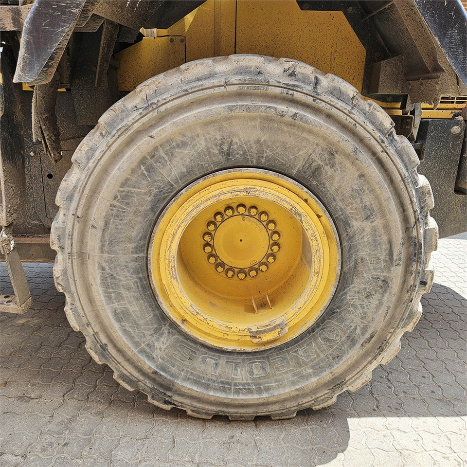 Chargeuse sur pneus Komatsu WA400 - 5H