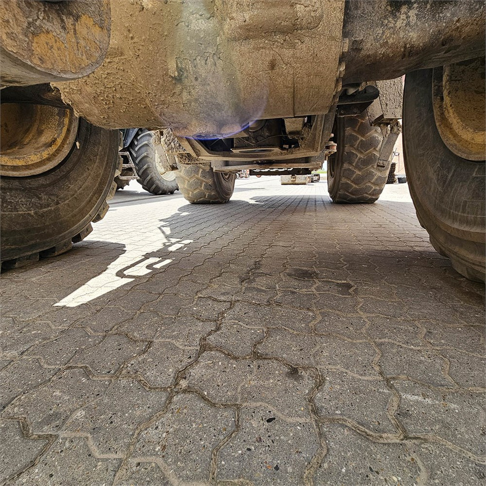 Chargeuse sur pneus Komatsu WA400 - 5H