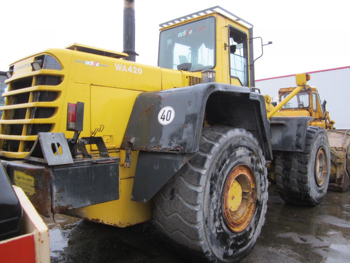 Chargeuse sur pneus Komatsu WA420-3 active