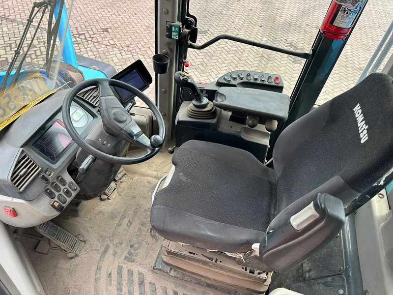 Chargeuse sur pneus Komatsu WA470-7