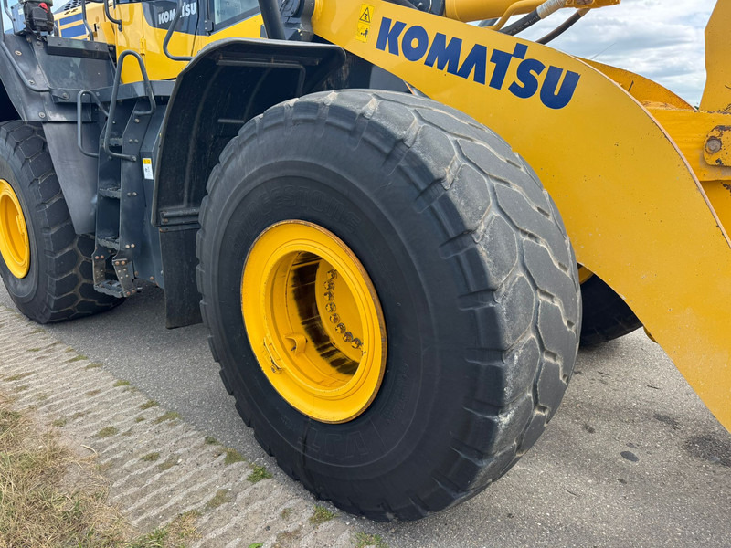Chargeuse sur pneus Komatsu WA470-8