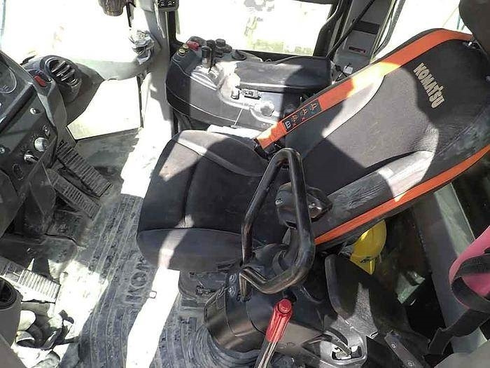 Chargeuse sur pneus Komatsu WA475