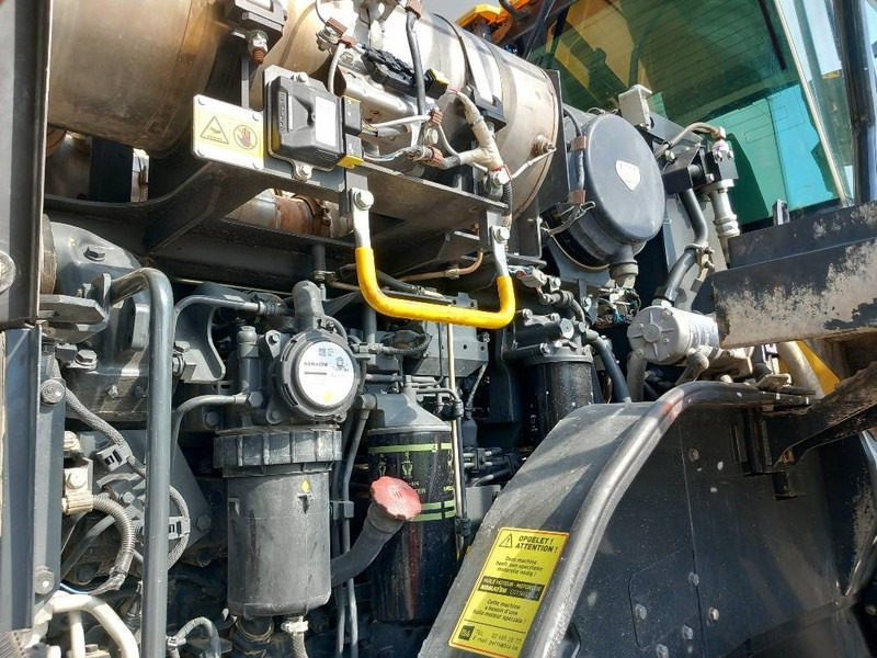 Chargeuse sur pneus Komatsu WA475-10