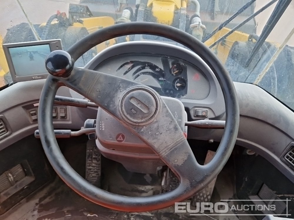 Chargeuse sur pneus Komatsu WA480-5H