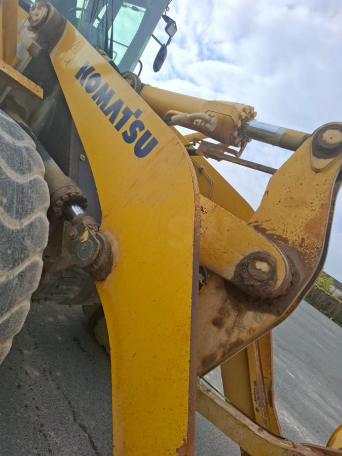 Chargeuse sur pneus Komatsu WA480-6