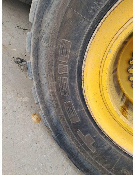 Chargeuse sur pneus Komatsu WA480-8