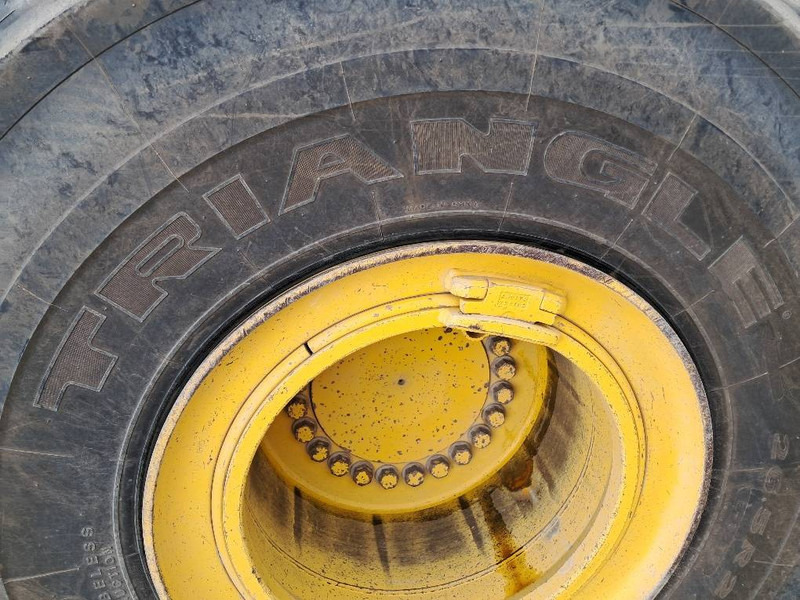 Chargeuse sur pneus Komatsu WA480-8