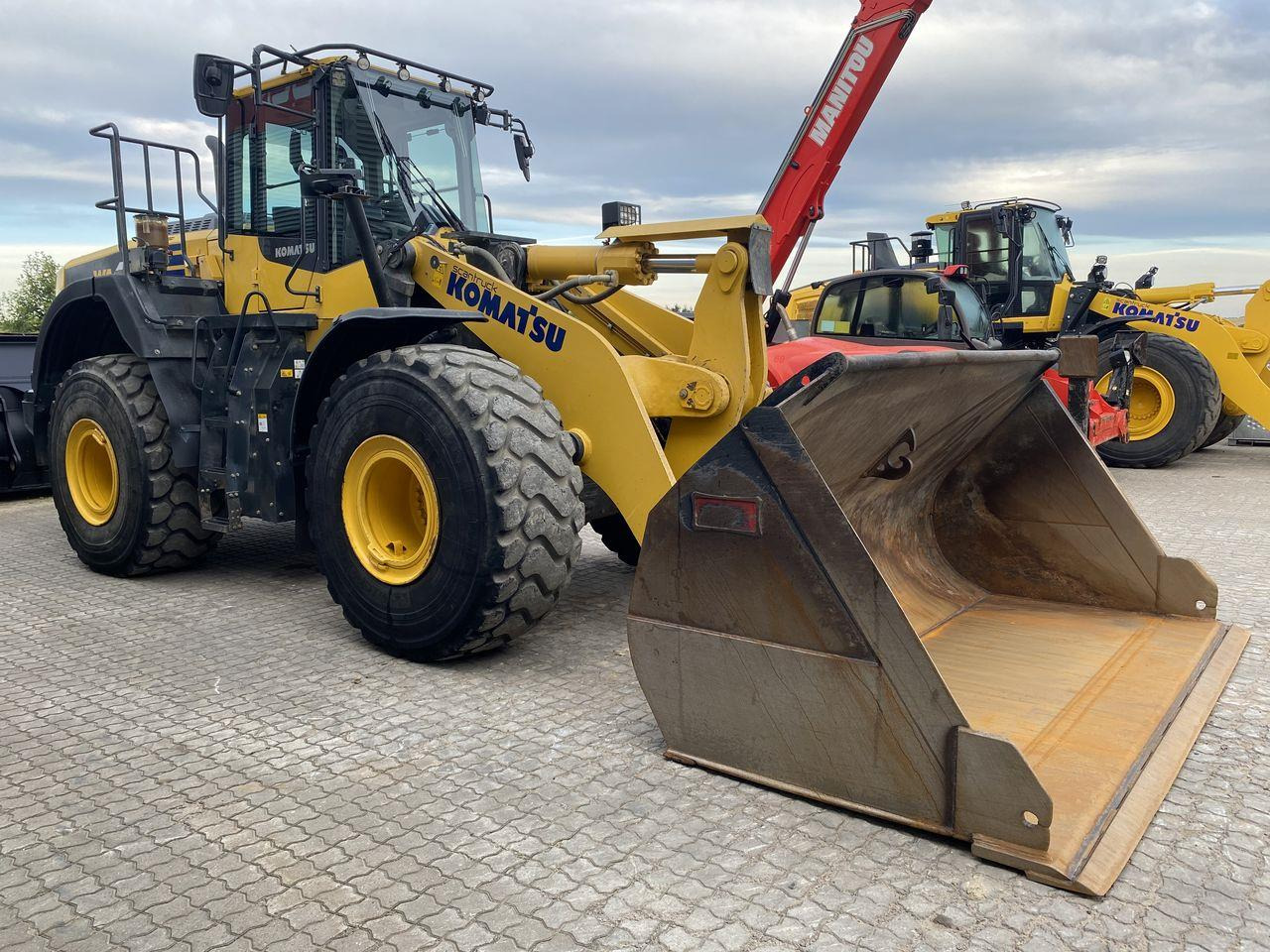 Chargeuse sur pneus Komatsu WA480-8