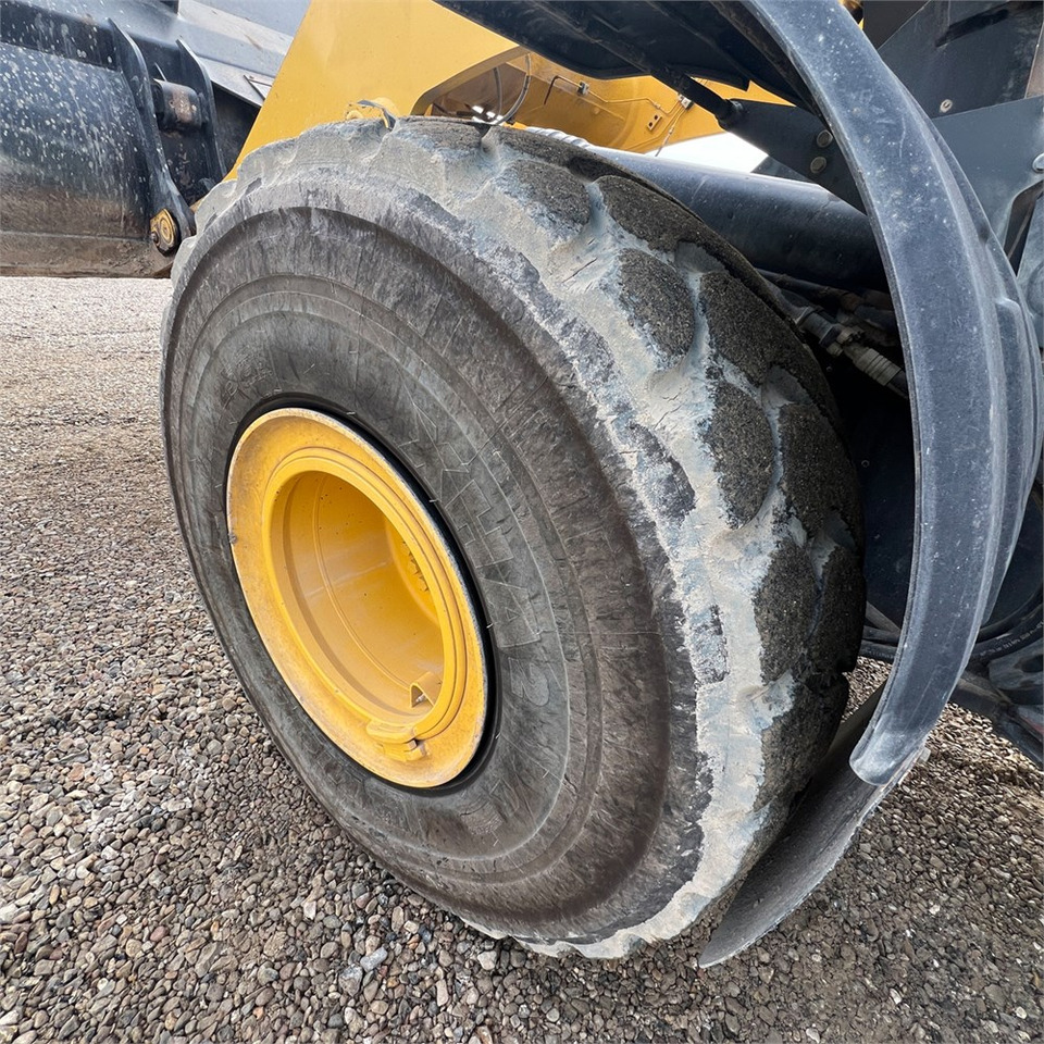 Chargeuse sur pneus Komatsu WA480-8