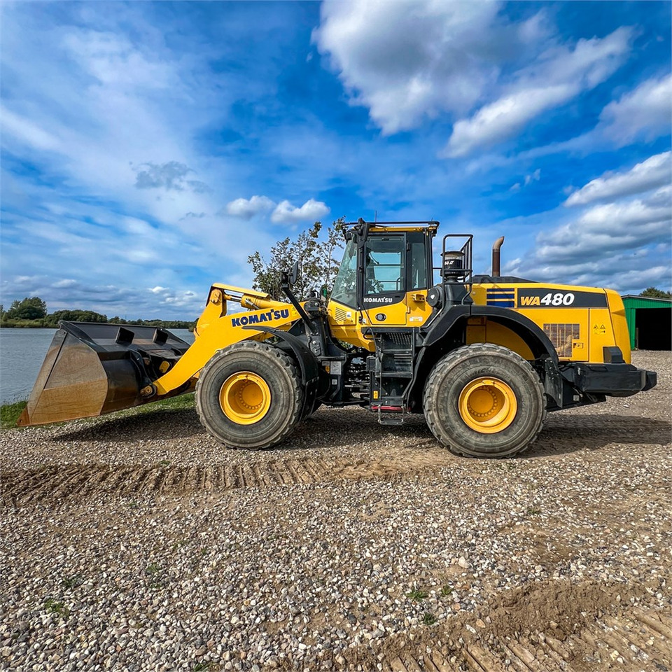 Chargeuse sur pneus Komatsu WA480-8