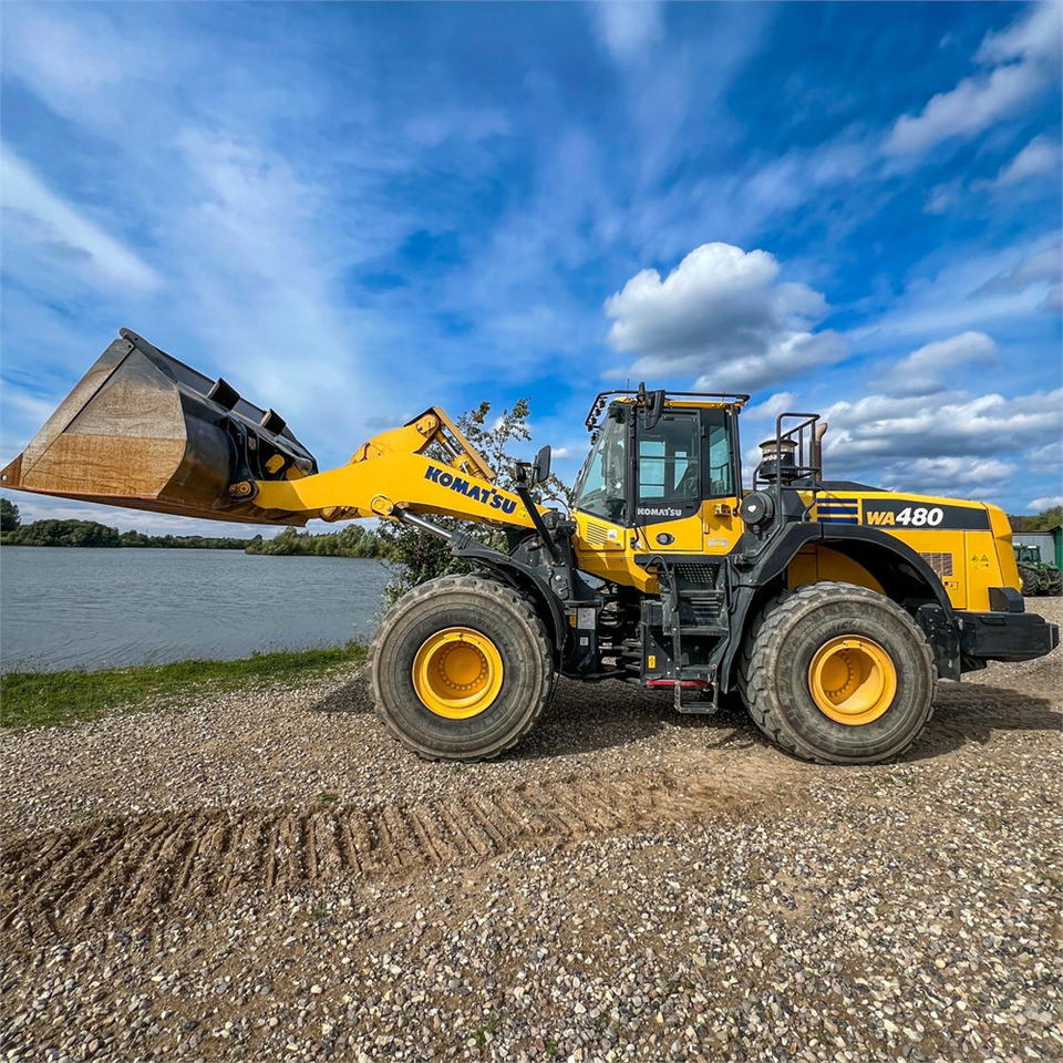 Chargeuse sur pneus Komatsu WA480-8