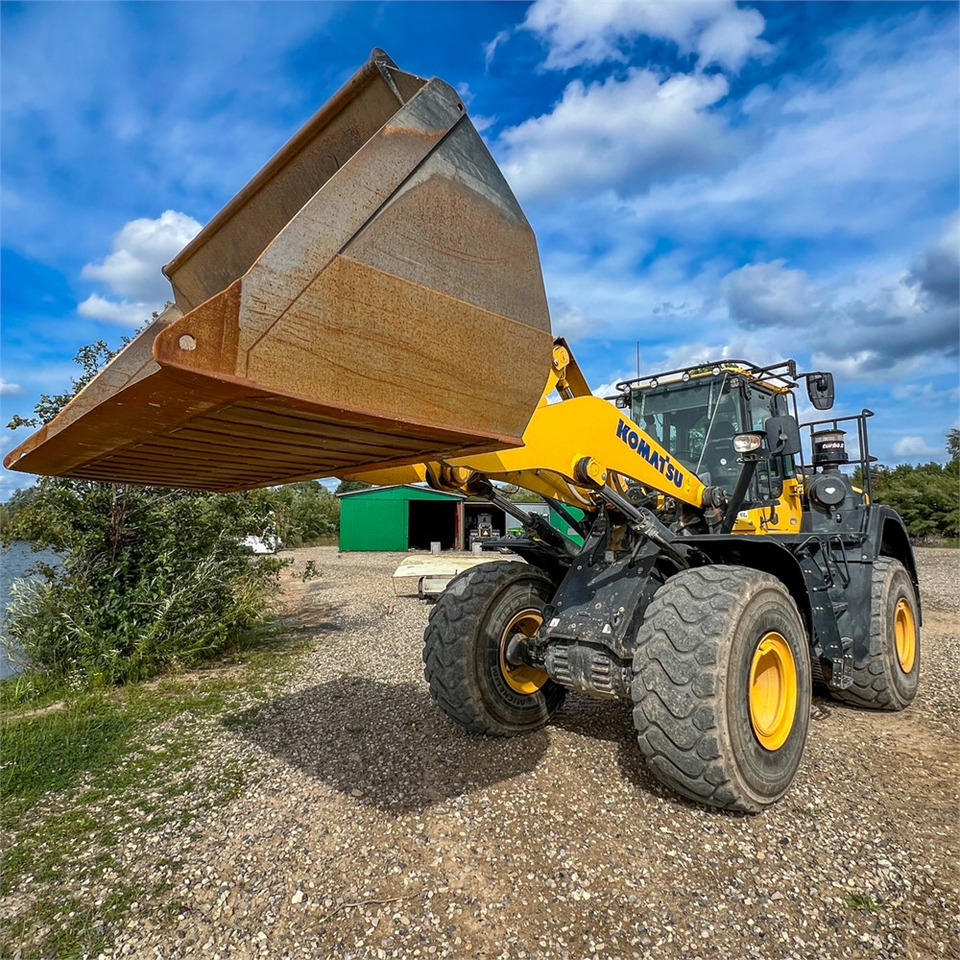 Chargeuse sur pneus Komatsu WA480-8