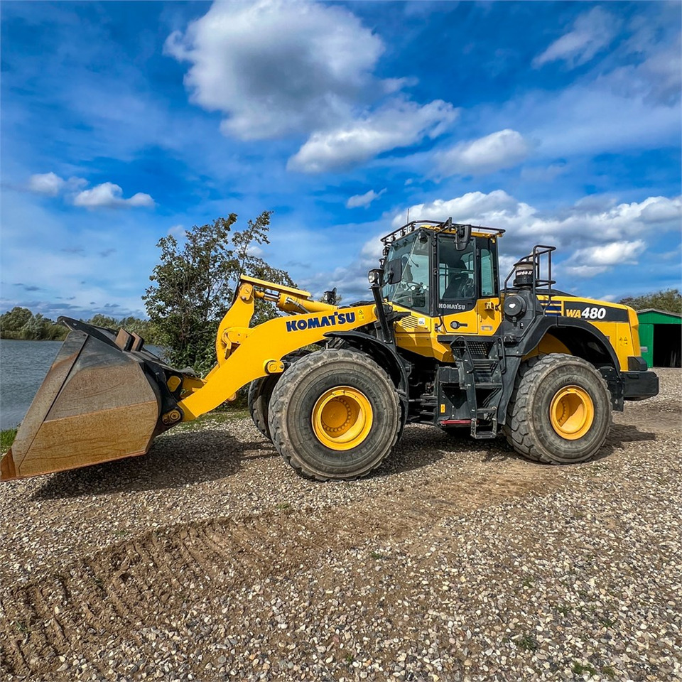 Chargeuse sur pneus Komatsu WA480-8