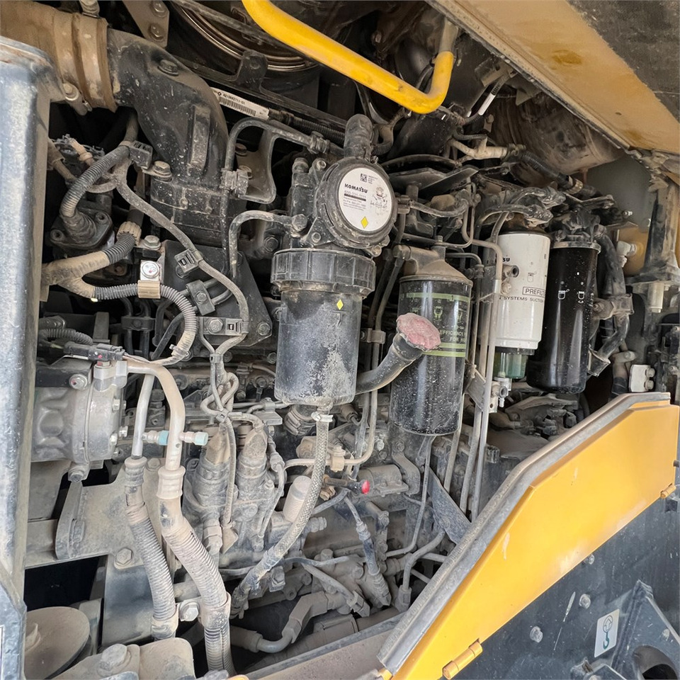Chargeuse sur pneus Komatsu WA480-8