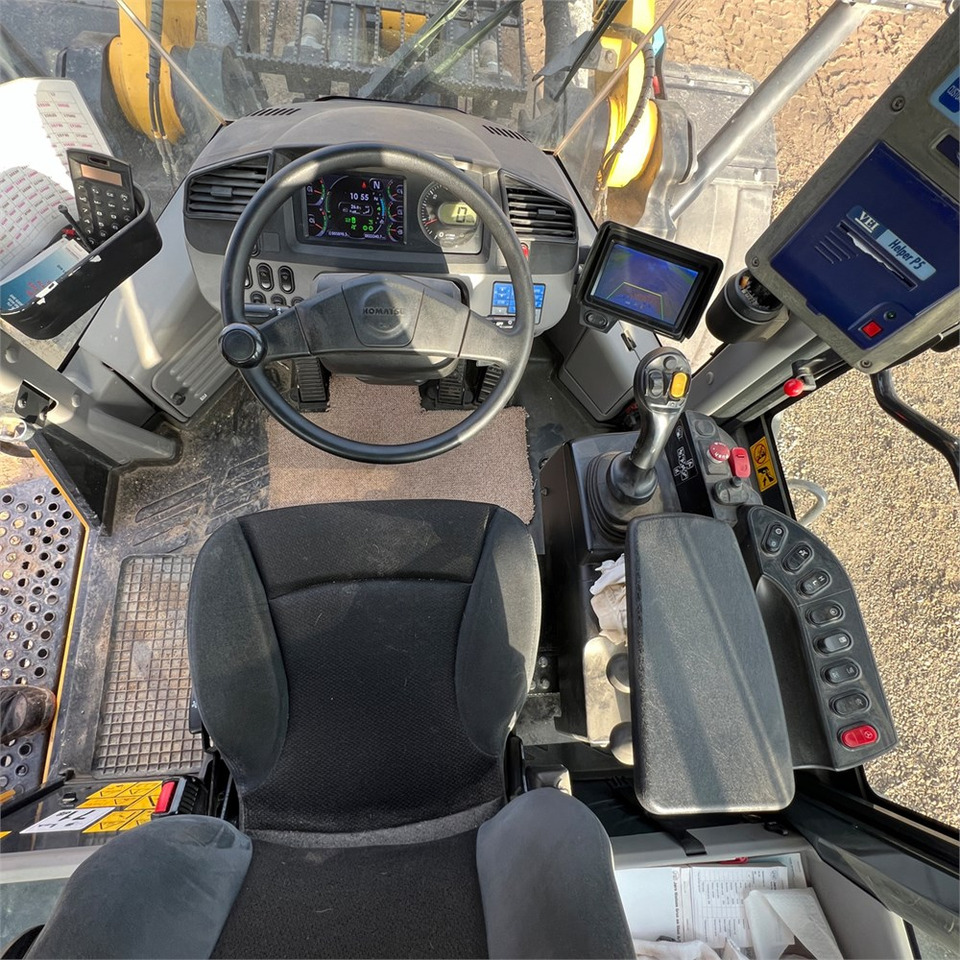 Chargeuse sur pneus Komatsu WA480-8