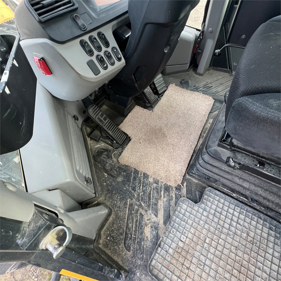 Chargeuse sur pneus Komatsu WA480-8