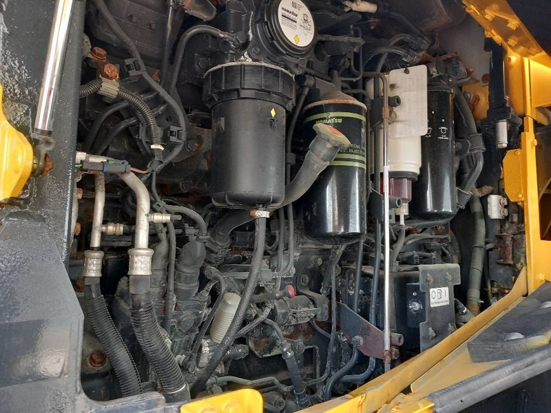 Chargeuse sur pneus Komatsu WA480-8E0