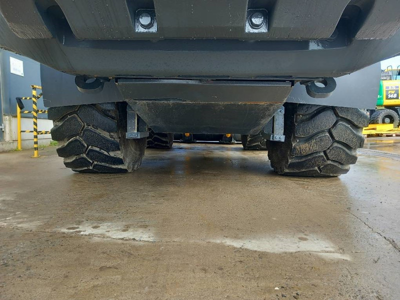 Chargeuse sur pneus Komatsu WA480-8E0