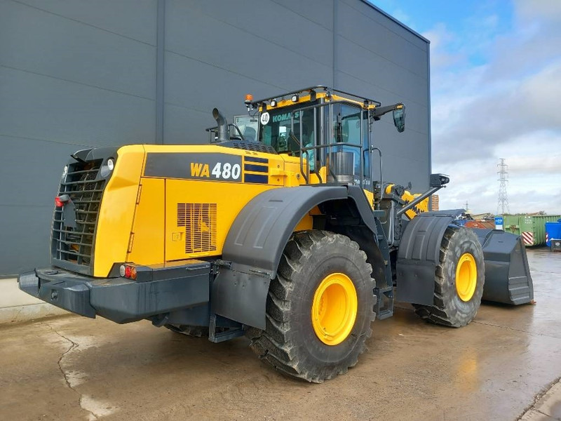 Chargeuse sur pneus Komatsu WA480-8E0