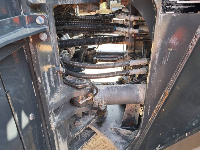 Chargeuse sur pneus Komatsu WA500-8E0