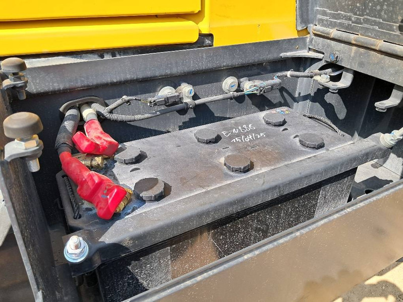 Chargeuse sur pneus Komatsu WA500-8E0