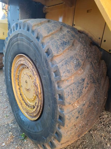 Chargeuse sur pneus Komatsu WA600-6