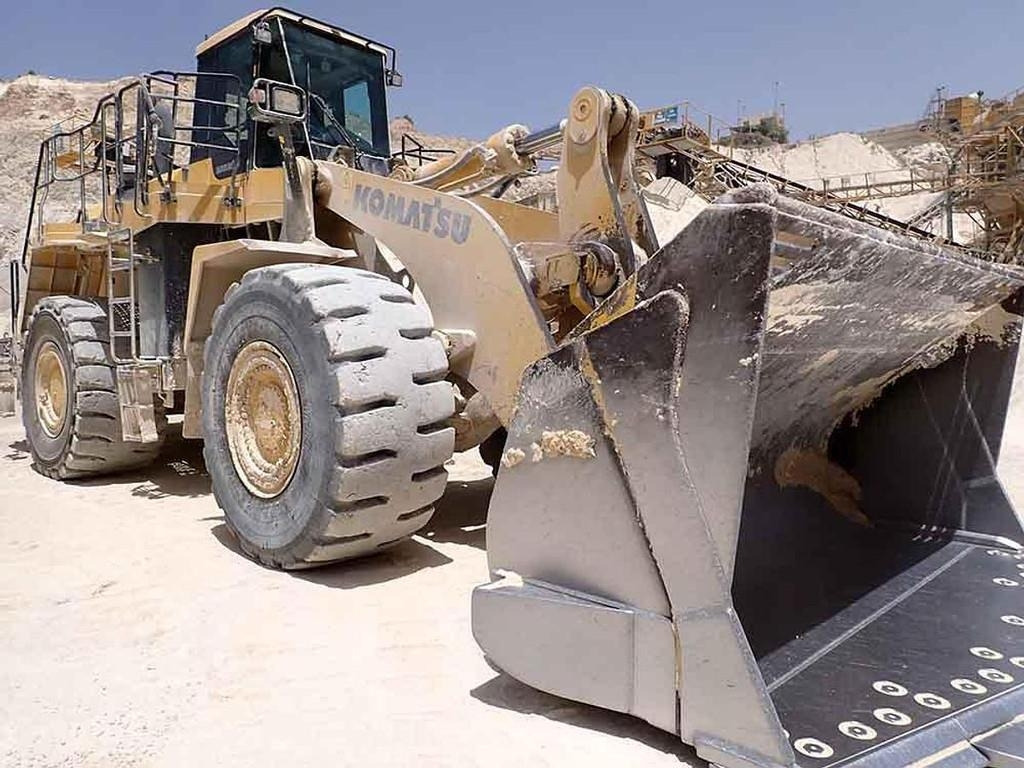 Chargeuse sur pneus Komatsu WA600-8EO