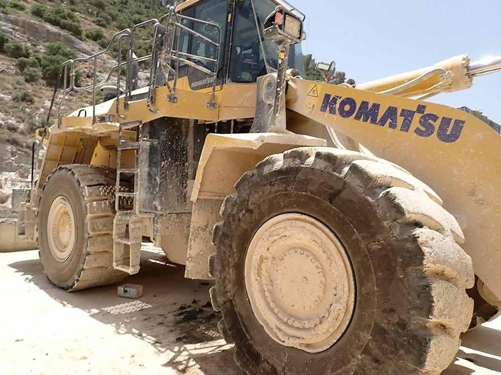 Chargeuse sur pneus Komatsu WA600-8EO