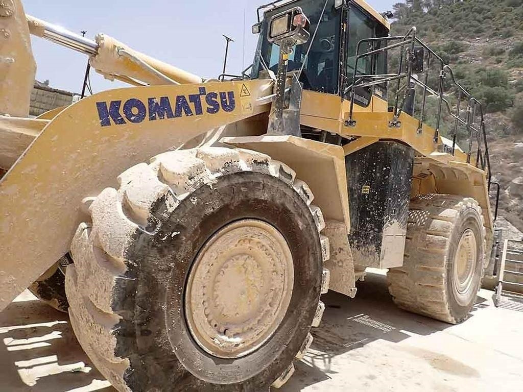 Chargeuse sur pneus Komatsu WA600-8EO