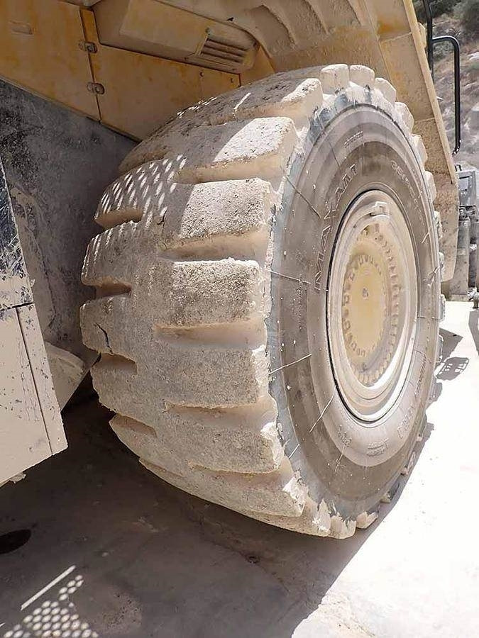Chargeuse sur pneus Komatsu WA600-8EO