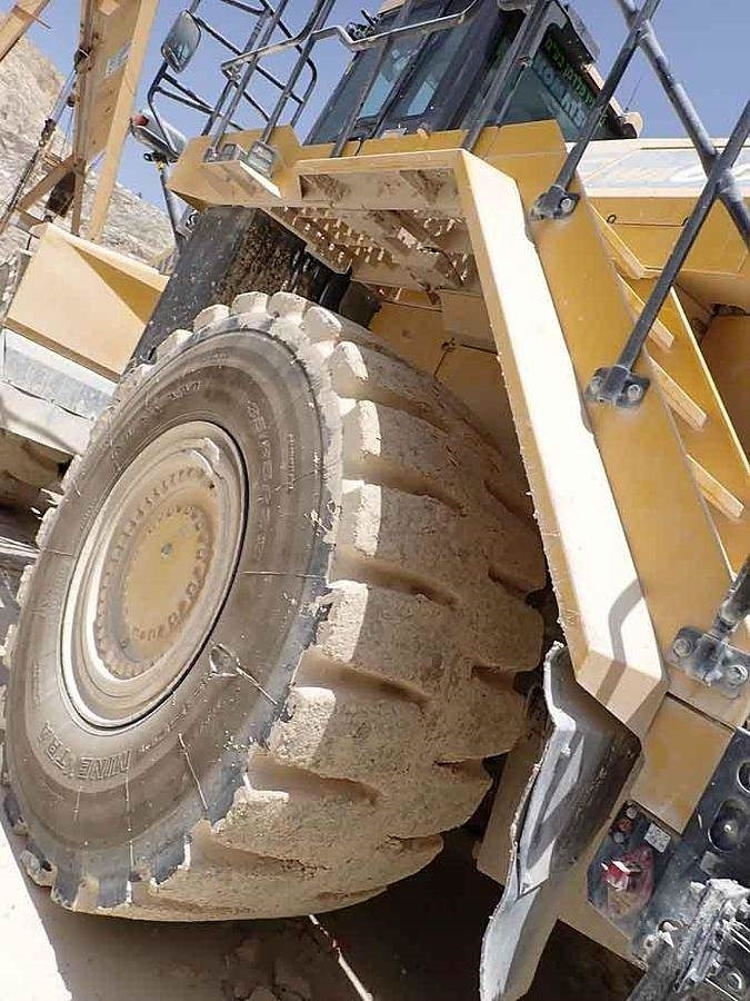 Chargeuse sur pneus Komatsu WA600-8EO
