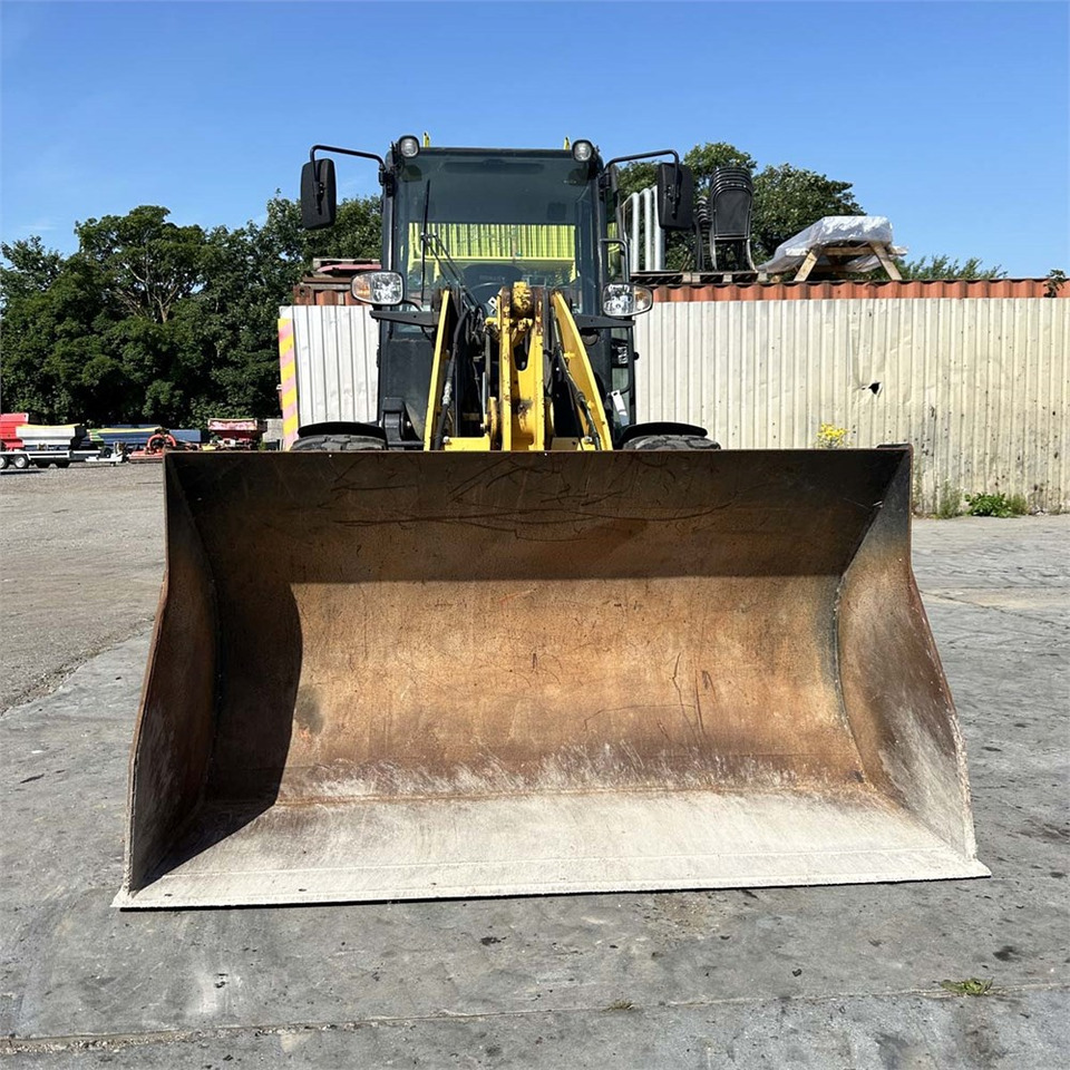 Chargeuse sur pneus Komatsu WA70M