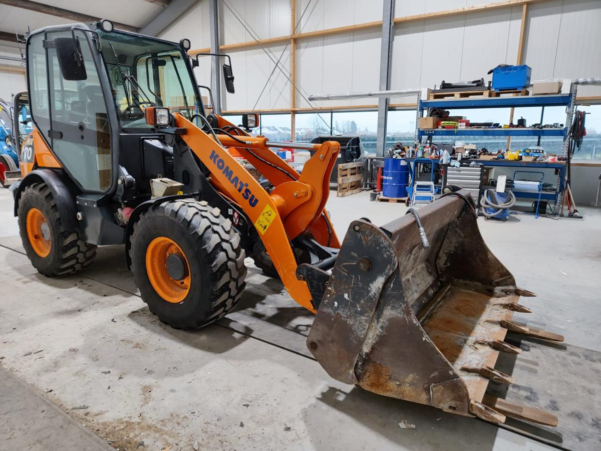 Chargeuse sur pneus Komatsu WA70-7