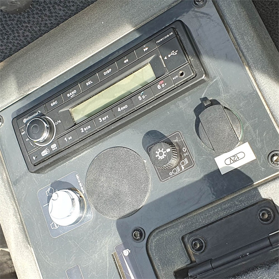 Chargeuse sur pneus Komatsu WA70 M-8 EO