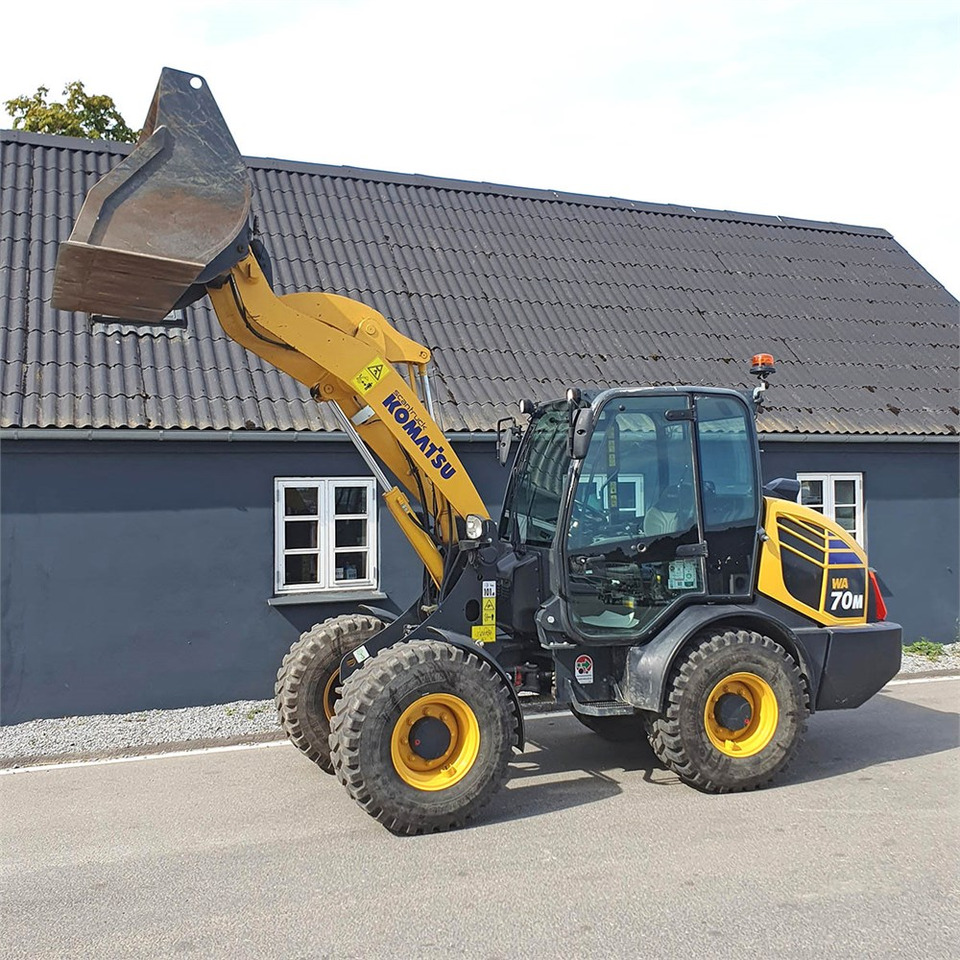 Chargeuse sur pneus Komatsu WA70 M-8 EO