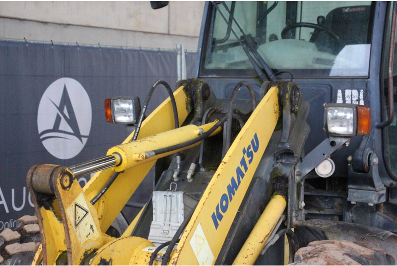 Chargeuse sur pneus Komatsu WA80-5