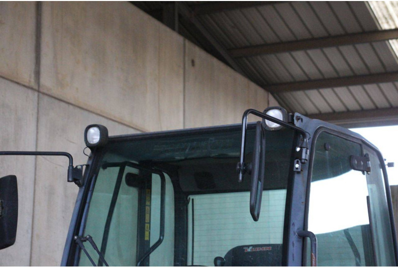 Chargeuse sur pneus Komatsu WA80-5