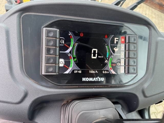 Chargeuse sur pneus Komatsu WA 100 M-8