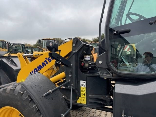 Chargeuse sur pneus Komatsu WA 100 M-8