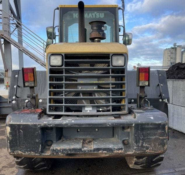 Chargeuse sur pneus Komatsu WA 200 PT-5