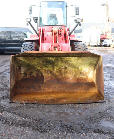 Chargeuse sur pneus Komatsu WA 270-3