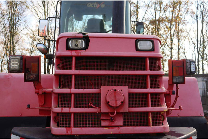 Chargeuse sur pneus Komatsu WA 270-3