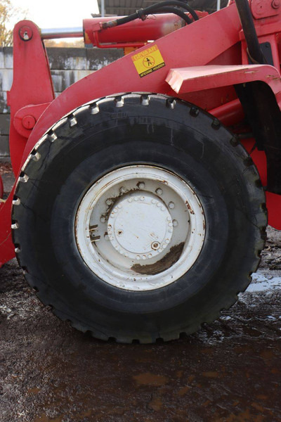 Chargeuse sur pneus Komatsu WA 270-3