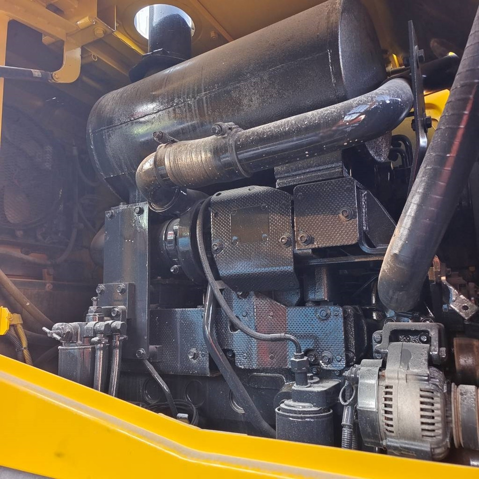 Chargeuse sur pneus Komatsu WA 320-5