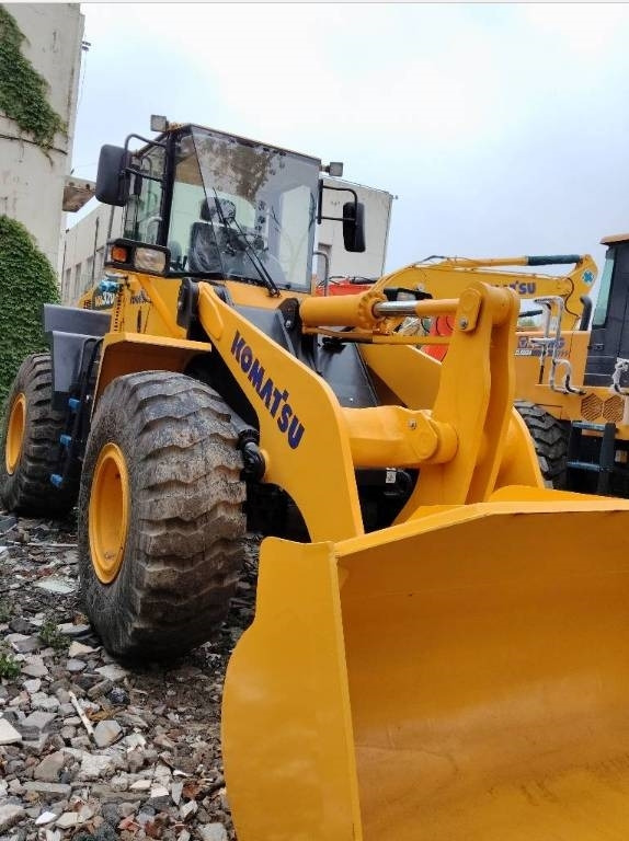 Chargeuse sur pneus Komatsu WA 320-5