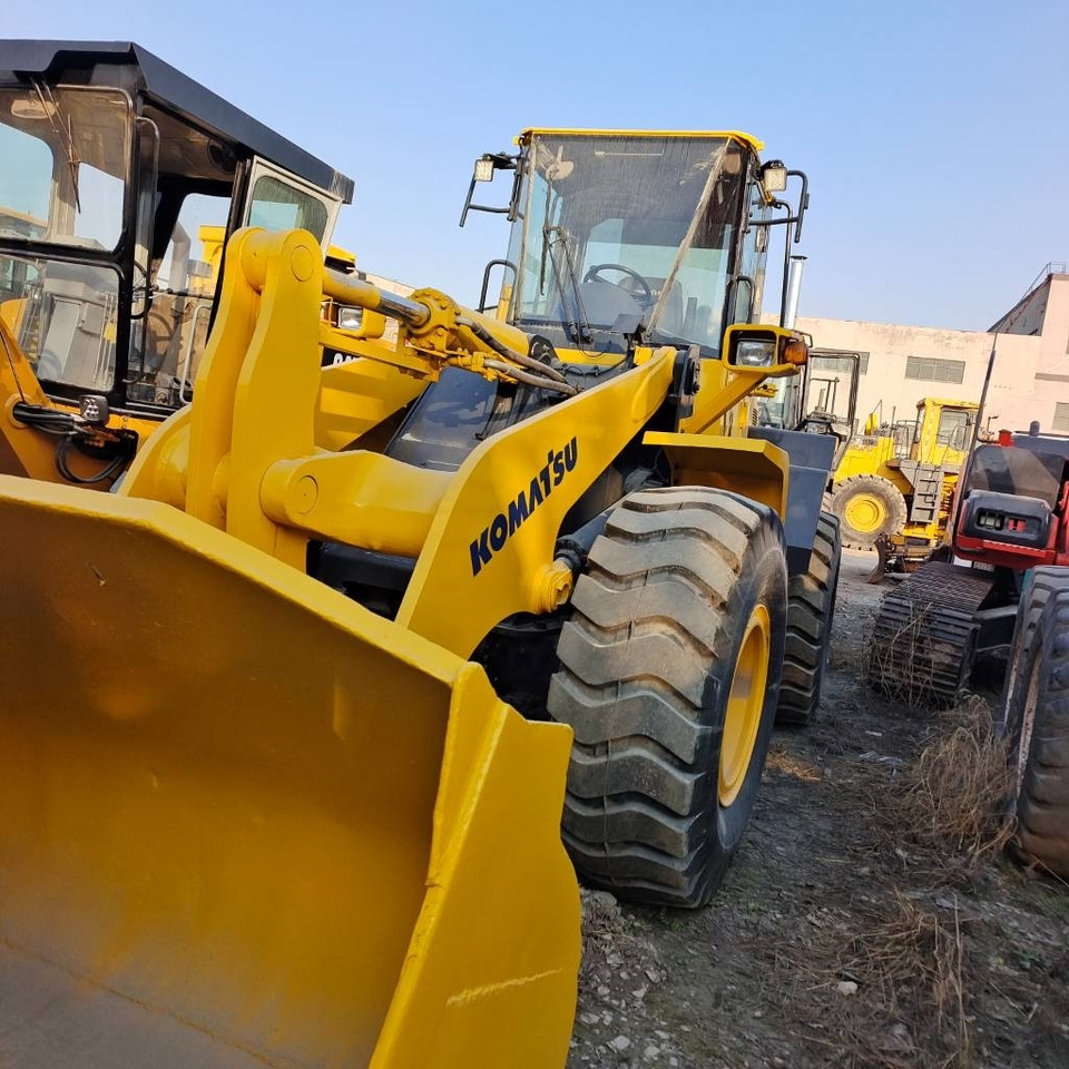 Chargeuse sur pneus Komatsu WA 320-5