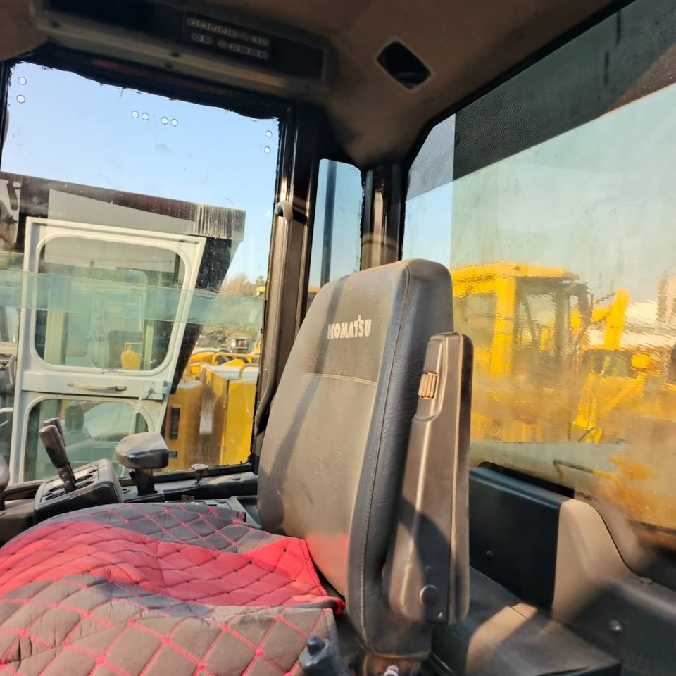 Chargeuse sur pneus Komatsu WA 320-5